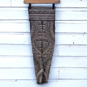 Lululemon Wunder Under Hi-Rise Tight Nulux 28"
Entwined Pant Hi-rise 50 Leggings